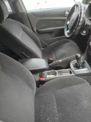 Ford Focus, 2007 г.в., г/н Е132УК150, VIN X9F5XXEED57L85410, ключи и документы отсутствуют, машина закрыта, транспортировка автомобиля осуществлялась на эвакуаторе, работоспособность не проверялась, автомобиль в залоге.