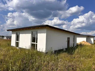 Дом 96 кв.м и земельный участок 652 кв.м в Свердловской области. Недвижимость, находящаяся в залоге у АО «ТБанк» в порядке правопреемства (в связи с реорганизацией ПАО Росбанк (ИНН 7730060164) в форме присоединения к АО «ТБанк»), а именно: земельный участок, площадью 652 кв.м., с кадастровым…
