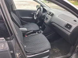 Volkswagen Polo 2016, VIN: XW8ZZZ61ZHG012982. Находится в залоге у АО "Авто Финанс Банк", ИНН 5503067018.