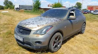 Infiniti EX35 2008, автомобиль Infiniti EX35 2008 г.в. (годные остатки) в кузове серебристого цвета, без ключей, бывший в эксплуатации, в аварийном состоянии, с видимыми повреждениями, потертостями, дефектами, возможны скрытые повреждения и дефекты. Имущество, обращенное в собственность государства…