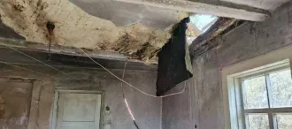 1/4 доли жилого дома 56,1 кв.м, Приморский край, г. Партизанск, 1/4 доля дома и 1/4 доля дома в Приморском крае, еще 1/4 доля дома и 1/4 доля дома в Приморском крае, еще 1/4 доли здания, площадь 56.1 кв.м., назначение: жилой дом, количество этажей: 1, адрес (местонахождение): 692852, Приморский…