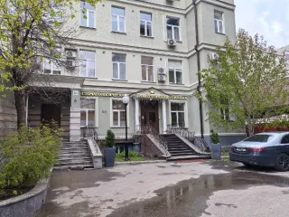 Продажа имущества, находящегося в собственности города Москвы, нежилое помещение по адресу: г. Москва, ул. Арбат, д. 9 , стр. 2, площадью 60,7 кв. м. (Подвал № 0), кадастровый номер: 77:01:0001046:2810 Продажа имущества, находящегося в собственности города Москвы, нежилое помещение по адресу: г…