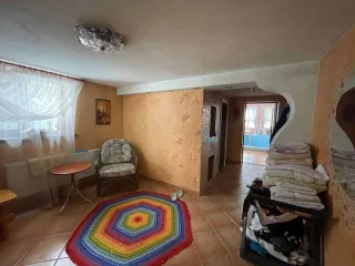 Дом и здание, 403,3 и 110,5 кв.м, участок 2 500 кв.м, Московская область. Дом 403,3 кв.м, здание 110,5 кв.м и земельный участок 2 500 кв.м в Московской обл. Здание, кадастровый номер: 50:16:0104002:2686, назначение объекта недвижимости: жилое, адрес: Российская Федерация, Московская область…