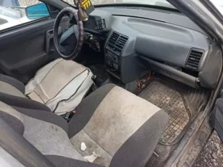 Автомобиль ВАЗ 21102, 2002г/в VIN XTA21102020534859, около задней правой фары имеется коррозия лакокрасочного покрытия, около правого переднего колеса скол лакокрасочного покрытия. Марка: ВАЗ. Назначение: pryamie. VIN номер: XTA21102020534859. Год выпуска: 2002. Модель: 21102. Вид транспорта…