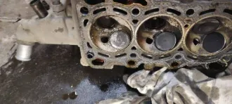 Daewoo Matiz 2010 года, 51 л.с., пробег 62503 км. VIN: XWB4A11CDAA293160. Цвет кузова: серебристый. Номер двигателя: F8CV 512790KC2. Двигатель снят, автомобиль разукомплектован.