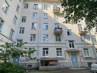 Нежилое помещение площадью 400.6 кв.м, расположенное по адресу: Санкт-Петербург, Новочеркасский пр., д. 45, корп. 1, литера А, пом. 15-Н. Назначение: нежилое, этаж: подвал, кадастровый номер 78:11:0006025:5318. Право собственности подтверждается записью в ЕГРН от 22.03.2023 №…