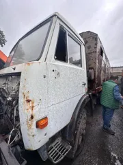 КАМАЗ 53213 1992 транспортное средство, автомобиль марки – Камаз модель 53213, год выпуска-1992, цвет-светло-дымчатый № шасси XTC532130N1034067, гос. номер У238СТ 42