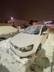 Volkswagen Polo, 2014 года, 105 лс, 256000 км. Транспортное средство марки ФОЛЬКСВАГЕН РОLO 2014 года выпуска, идентификационный номер ХW8ZZZ61ZЕG070033, государственные регистрационные знаки: Х262СО47. Залогодержатель: АО Ингосстрах Банк (АО Банк Инго, ИНН 7714056040).