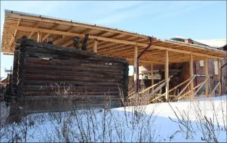 Амбар нежилое здание 390.2 кв м Красноярский край Нежилое здание (Амбар), Красноярский край, г. Енисейск, пер. Партизанский, зд. 16 - Здание, назначение: нежилое, КН 24:47:0000000:3275, площадью 390,2 кв. м, Красноярский край, г. Енисейск, пер. Партизанский, зд. 16 "Деревянный амбар", о чем в ЕГРН…