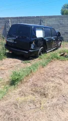 Автомобиль Toyota Land Cruiser 2004 года выпуска, годные остатки, регистрационный номер А130КМAВН, VIN: JTECJ01J902001696, в аварийном состоянии, ключи и документы отсутствуют.