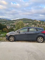 Ford Focus 2013, VIN: X9FKXXEEBKDC46488. Тех. Описание: Автомобиль находится в технически исправном состоянии. Основные узлы и агрегаты работают в штатном режиме. Выявленные недостатки носят эксплуатационный и косметический характер, соответствуют возрасту и пробегу автомобиля и не затрагивают…