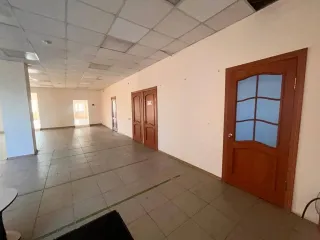 Нежилые помещения кафе и магазина с участками, 738 кв.м, Пермский край — помещение кафе с пристроем, овощной ямой, нежилое, общая площадь 296,2 кв.м., кадастровый номер 59:40:0012804:64 по адресу: г.Чернушка, ул.Ленина, 19; помещение магазина с пристроем, крыльцом, котельной, складом, овощной ямой…