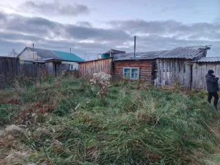 Земельный участок 663 м² и жилой дом 57,2 м², Омская область, Большереченский р-н Земельный участок, общей площадью 663 м2, кадастровый (условный) номер: 55:02:010508:11, Жилой дом, площадью 57,2 м2, кадастровый (условный) номер: 55:02:010508:33, расположенные по адресу: Омская область…
