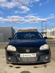Volkswagen Jetta 2010 г.в. VIN XW8ZZZ1KZAG505813 Пробег 228 617 км. На автомобиле имеются царапины/потертости на переднем бампере, следы коррозии правого и левого передних крыльев, по кузову автомобиля имеются небольшие сколы. Со слов должника: есть проблемы с коробкой передач ("пинается"), с…