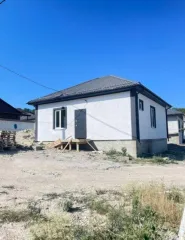 Жилой дом, общей площадью 69,6 кв.м., кадастровый номер: 23:47:0117049:4831 и земельный участок, общей площадью 400 кв.м., кадастровый номер: 23:47:0117049:4256, расположенные по адресу: РОССИЯ, Краснодарский край, городской округ город Новороссийск, с. Глебовское, ул. Георгиевская, д.39. Объект…