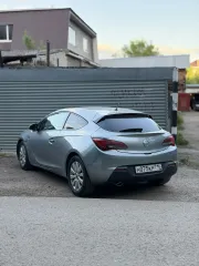 OPEL ASTRA GTC 2012. Марка - OPEL; Модель – ASTRA GTC P-J/SW; Год изготовления – 2012; VIN - XWFPD2DC1C0012226 (залог ООО МКК КАРАНГА)