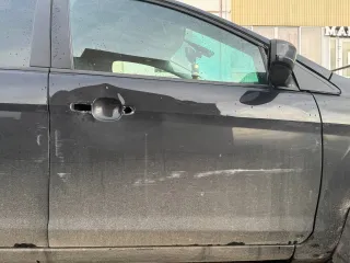 Ford Focus 2008 года, модель (X9F), VIN X9FHXXEEDH8Y0240.