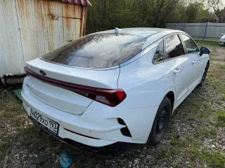 KIA K5, год выпуска 2021. Кузов № XWEG2414BM0001750, VIN: XWEG2414BM0001750. Находится в залоге.