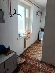 1/3 Доля жилого дома и 1/3 доля земельного участка, 75,4 кв.м, 4300 кв.м, Ростовская обл. Здание жилое, КН: 61:34:0090101:3929, общ пл - 75,4 кв.м., вид права: общая долевая собственность, доля в праве 1/3, и земельный участок, КН: 61:34:0090101:875, общ пл – 4300 +/- 38 кв.м., вид права: общая…