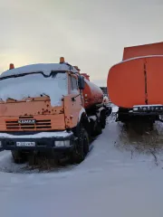 Нефаз 5633-15 2010 года. Специализированная автоцистерна. Цвет оранжевый. VIN X1F5633TRAB000301. Государственный номер Р322УМ86. Номер двигателя А2580710. Мощность 165 л.с. (224.4 кВт). Рабочий объем 10850 куб. см. Номер кузова 2179467. Экологический класс третий. Согласно акту осмотра и…