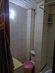 Квартира 18.4 кв.м, Екатеринбург, назначение: жилое, этаж: 3, адрес: ул. Таганская, д. 6а, кв. 70, кадастровый номер: 66:41:0108090:3305. Находится в долевой собственности, размер доли: 1/2.