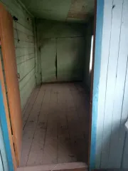 1/5 доли в жилом доме (кадастровый номер: 42:06:0101001:1839, площадь: 43,6 кв.м., местонахождение: Кемеровская область, Ленинск-Кузнецкий район, с. Красное, ул. Кирова, д.83) и 1/5 доли на земельный участок (кадастровый номер: 42:06:0101001:665, площадь: 1 576 кв.м., виды разрешенного…