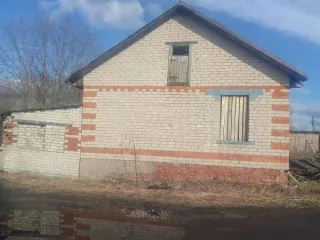 Нежилое здание 125,4 кв.м Школьный пер. д.5 Ярославская область нежилое здание с земельным участком по адресу: Ярославская область, Первомайский муниципальный округ, с.Всехсвятское, Школьный пер., д.5 нежилое здание площадью 125,4 кв.м, кадастровый номер 76:10:090901:10360, расположенное по адресу…