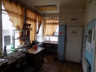 Здание, площадью 62,80 кв.м., с кад. № 30:01:170201:81, назначение: нежилое
По адресу: Астраханская обл., г. Ахтубинск, р-н КПП № 12 АЗС № 75