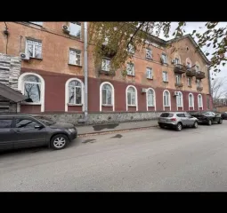 Помещение (кад. номер 42:36:0101003:6311, назначение: нежилое, общая площадь 721,2 кв.м., этаж №1, адрес (местонахождение) объекта: Кемеровская область, г. Юрга, ул.Заводская, д.14, пом.2