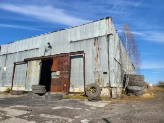 Здание, расположенное по адресу Кемеровская область, г. Березовский, ул. Школьная, д. 1а, кадастровый номер 42:22:0202002:1458, площадью 239.9 кв.м. Здание, расположенное по адресу Кемеровская область, г. Березовский, ул. Школьная, д. 1а, кадастровый номер 42:22:0202002:1459, площадью 335.2 кв.м…