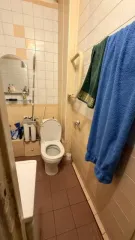 Квартира 37,3 кв.м, Новосибирск, ул. Курчатова, 37-220. Однокомнатная квартира общей площадью 37,30 кв.м., расположенная по адресу: г. Новосибирск, ул. Курчатова, д. 37, кв. 220, с кадастровым номером 54:32:010221:403. Залог в пользу Банк ВТБ (ПАО).