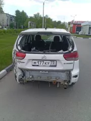 Citroen C-Crosser, 2012, VIN: Z8TVUAFZCCM971724, белый. Автомобиль после ДТП, может иметь скрытые дефекты. Отсутствует передняя часть: передний бампер, фары передние, решетка радиатора, передние подкрылки, замята передняя часть (элементы бампера в салоне). Передние крылья черного цвета, правые…