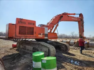 Экскаватор гусеничный Hyundai R300LC-9SH, заводской номер HHKHZ808LE0000183, 2014 год выпуска, госномер 58 УЕ 9248 (63 СВ 9366). Экскаватор гусеничный Hyundai R300LC-9S, заводской номер HHKHZ810LE0001178, 2014 год выпуска, госномер 58 УЕ 9241 (63 СВ 9362). Трактор ДТ-75 ДЕРС2 с буровой установкой…