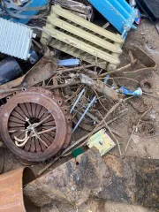 Лом черных металлов – 320 кг.