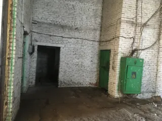 Здания (2 шт.) 1782,6 кв. м и участки (2 шт.) 3874 кв. м, с. Хопер, Пензенская область. Здания (2 шт.) общей площадью 1 782,6 кв. м и земельные участки (2 шт.) общей площадью 3 874 кв. м в с. Хопер Пензенской области. Нежилое здание, площадь: 1239,6 кв. м, назначение: нежилое, количество этажей: 1…