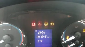 Легковой автомобиль Lada 217230 Priora, 2013 г.в, VIN: XTA217230E0253543. Тех. состояние оценивается как неудовлетворительное. Требуется замена технических жидкостей тормозной системы, системы охлаждения двигателя, моторного масла, масла коробки передач. Требуется капитальный ремонт двигателя и…