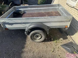 Прицеп Крепыш 821303 2024 года прицеп, марка: Крепыш 821303, модель: 821303, год изготовления: 2024, идентификационный номер: X8L821303P0282506