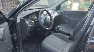 Ford Focus  
VIN X9FAXXEEDA4G26595  
2004 г.в.  
ГРН Н968СО29  

Автомобиль в нерабочем состоянии: не работает сцепление, нет тормозов и аккумулятора. На ключ не закрывается, сигнализации нет.