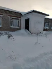 Нежилое здание площадью 348,2 кв.м, расположенное по адресу: Пермский край, г. Соликамск, ул. 20-летия Победы, д. 225/4, кадастровый номер 59:10:0406015:64, с земельным участком площадью 1200 кв.м, кадастровый номер 59:10:0406015:76. Год ввода в эксплуатацию: 1970. Количество подземных этажей: 0…