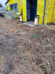 Здание 213 кв.м. в Архангельской области, городе Коряжма, на Магистральном шоссе, дом 98. Нежилое, площадь 213 кв.м., 1 этаж. Кадастровый номер: 29:23:010101:1908. Находится в совместной собственности.