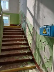 Нежилое здание, кадастровый номер 45:06:013001:186, назначение: нежилое, площадь 1172,2 кв.м., количество этажей: 2, в том числе подземных 0, адрес (местонахождение) объекта: Российская Федерация, Курганская область, Каргапольский район, с. Зауральское, ул. Садовая, д. 14