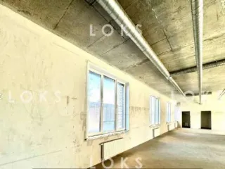 3-комн. квартира 94,8 кв.м Новосибирск: Жилое помещение, 3-х комн. квартира №126, площадью 94,8 кв.м, кад.№54:35:032950:187, адрес: г. Новосибирск, ул. Кавалерийская, д.3/1. Доп. информация предоставляется в срок приема заявок, в рабочие дни с 11.00 до 17.00, т.89855049399 или эл.почта…