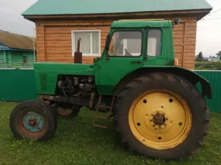 Транспортное средство - трактор Транспортное средство - трактор МТЗ - 80, год выпуска 1984, цвет кабины зеленый. 
