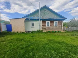 Жилой дом, общ. пл. 61,1 кв.м., кадастровый номер 16:02:110101:271 и 
Земельный участок, пл. 2291 кв.м. , кадастровый номер 16:02:110101:123
Адрес: Республика Татарстан, Азнакаевский район, с. Учалле, ул. Советская, д. 65
