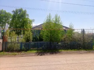 Нежилое здание 100.4 кв.м и земельный участок 371 кв.м, Республика Башкортостан Нежилое здание, общей площадью 100,4 кв.м, с земельным участком расположенный по адресу: Республика Башкортостан, Зианчуринский район, с. Исянгулово, ул. Комсомольская, д. 10а по адресу Российская Федерация, Республика…