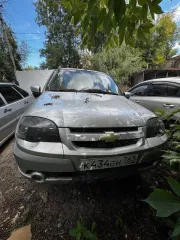 Chevrolet Niva 2013 Chevrolet Niva, 2013 года, 79,6 лс, 200000 км, полный привод. Автомобиль легковой CHEVROLET NIVA 212300-55, 2013 г.в., VIN X9L212300D0448209.