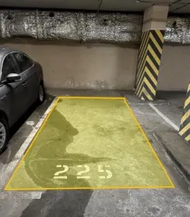 Машино-место 15.4 кв. м, Москва, по адресу: г. Москва, ул. Селигерская, д. 26, стр. 3, площадь 15,4 кв. м, подвал 2, помещение XXIV — машино-место 225. Кадастровый номер 77:09:0002026:17087.