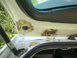 Mazda CX-7 2011 года, 238 л.с., 110000 км, АКПП. Автомобиль Mazda CX-7 2011 года выпуска, госномер А131СТ90, VIN JMZER893800248419. Цвет белый, тип кузова универсал, тип двигателя бензин, мощность 238 л.с., коробка передач АКПП. Техническое состояние условно-пригодное, требует ремонта, на ходу.