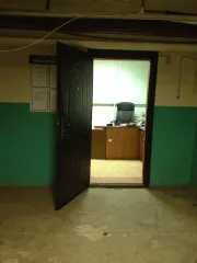 Нежилое помещение, подвал 17.2 кв.м. Адрес: Российская Федерация, Пермский край, г.о. город Кунгур, г. Кунгур, ул. Свердлова, д. 25. Кадастровый номер: 59:08:0201005:1086. Кадастровый номер здания: 59:08:0201005:866. Расположение: подвал. Кадастровая стоимость: 349 922.99 руб. Назначение: нежилое.