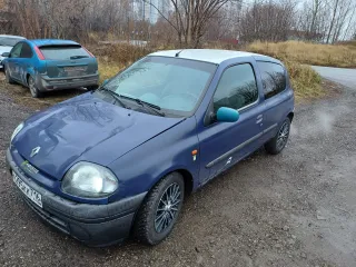 Renault Clio 1.6 1999 года, цвет синий, VIN: VF1CB0D0A20112559, ПТС: 39 ТН 106799, госномер: Н292КК716. Осмотр имущества возможен с момента публикации до окончания приема заявок в будни с 10:00 до 17:00 по московскому времени (обед с 13:00 до 14:00) по телефону 89872974397, электронной почте…